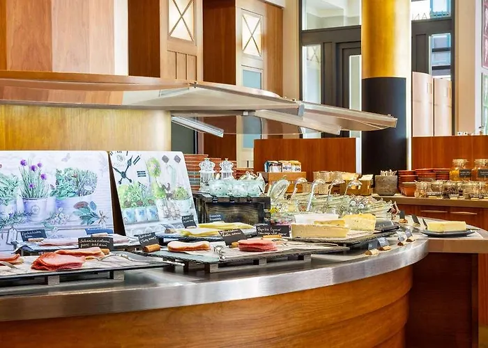 Vienna House By Wyndham Sonne Отель Росток